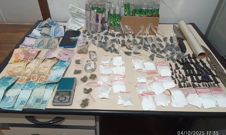 Ação policial resulta na prisão de dois indivíduos.
