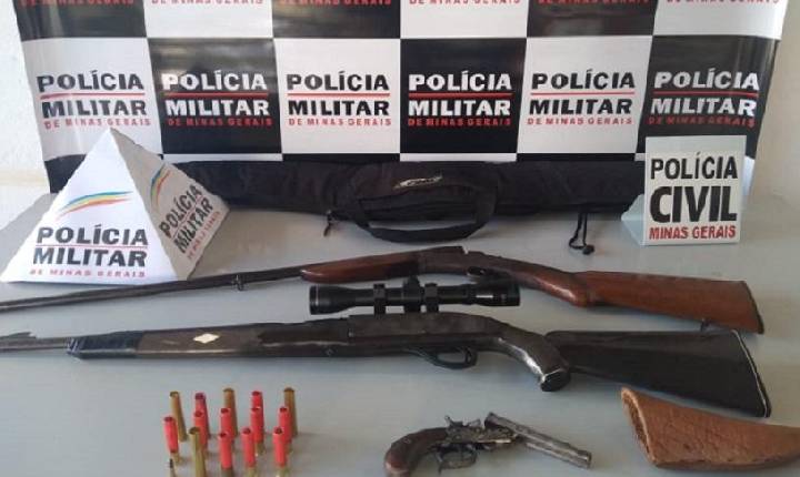 Armas e munições são apreendidas em distrito de Alterosa.