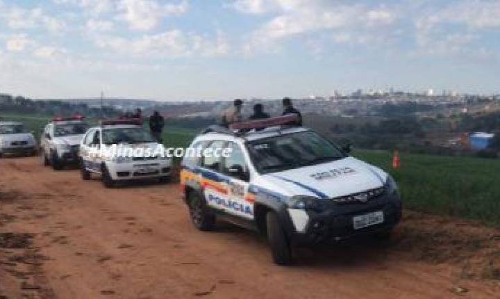 Mulher é encontrada morta em Alfenas. Parte do corpo foi carbonizado.