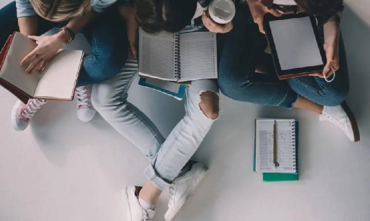 Pé-de-Meia transforma o futuro de jovens no ensino médio!