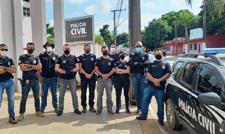 Polícia Civil cumpre mandados e prende suspeito de latrocínio.