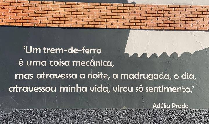 Praça Amália Engel em Alfenas é inaugurada após obras de revitalização.