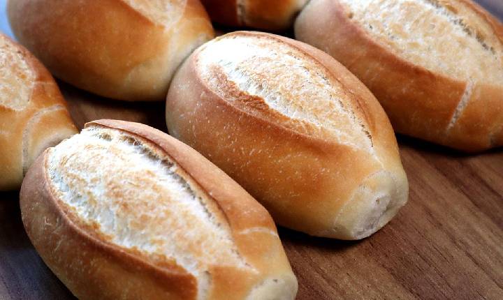 Preço do trigo avança no mercado internacional e alta acumulada do pão francês no Brasil passa de 15%