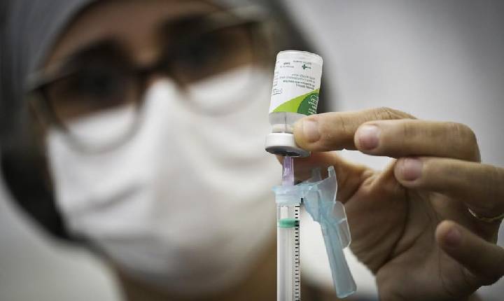Procura pela vacina contra gripe aumenta nas maiores cidades do Sul de MG.