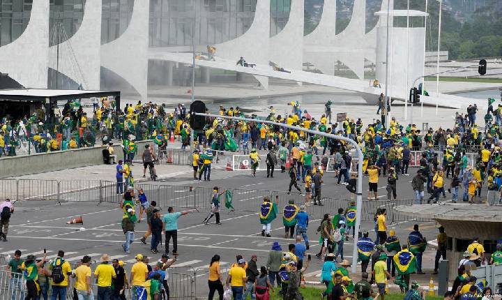Terrorismo em Brasília: o dia em que bolsonaristas criminosos depredaram Planalto, Congresso e STF