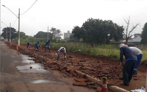 Prefeitura de Boa Esperança inicia obra de revitalização do calçamento da Av.Delduque Barbosa