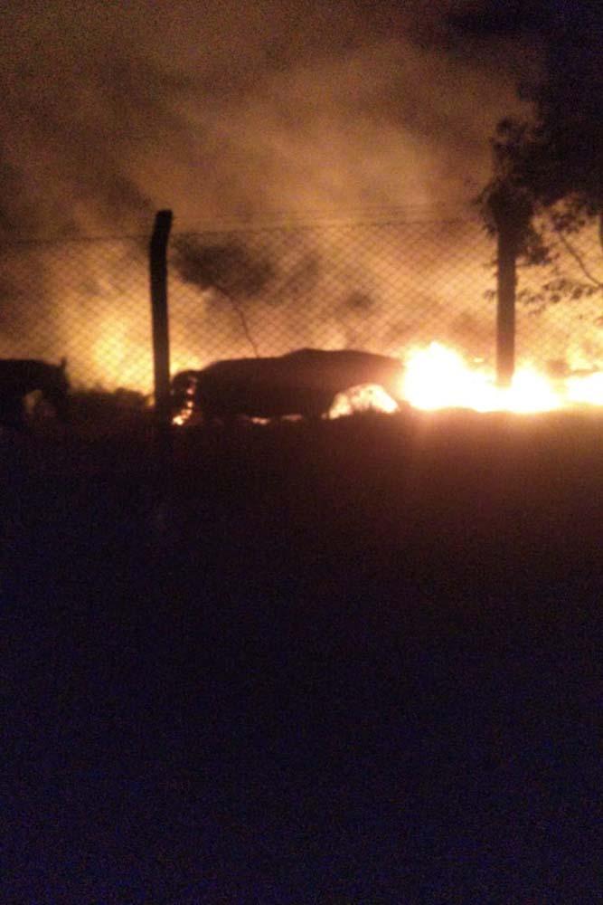 Incêndio de grande proporção atinge área próximo ao bairro Vista Grande em Alfenas-MG.