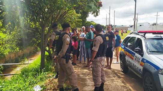 Mulher suspeita de jogar bebê em córrego em Três Pontas/MG é presa em ônibus que seguia para São Paulo/SP.