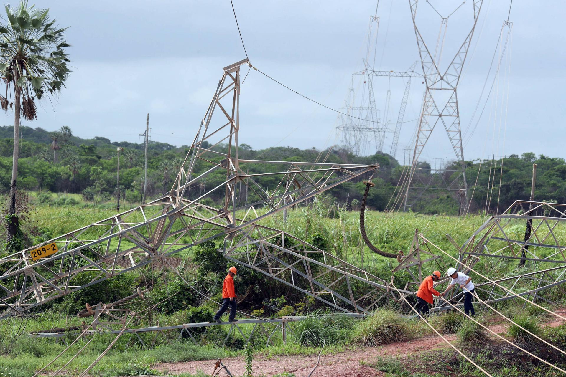 Guerra híbrida: a derrubada de torres de energia no Brasil seria parte de nova tática de confronto?