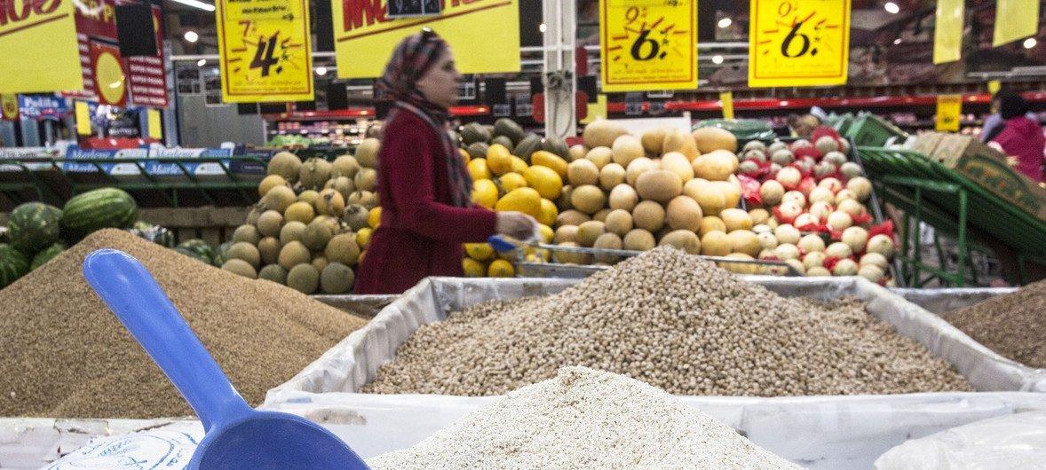 Índice de preços de alimentos da FAO cai pelo nono mês consecutivo