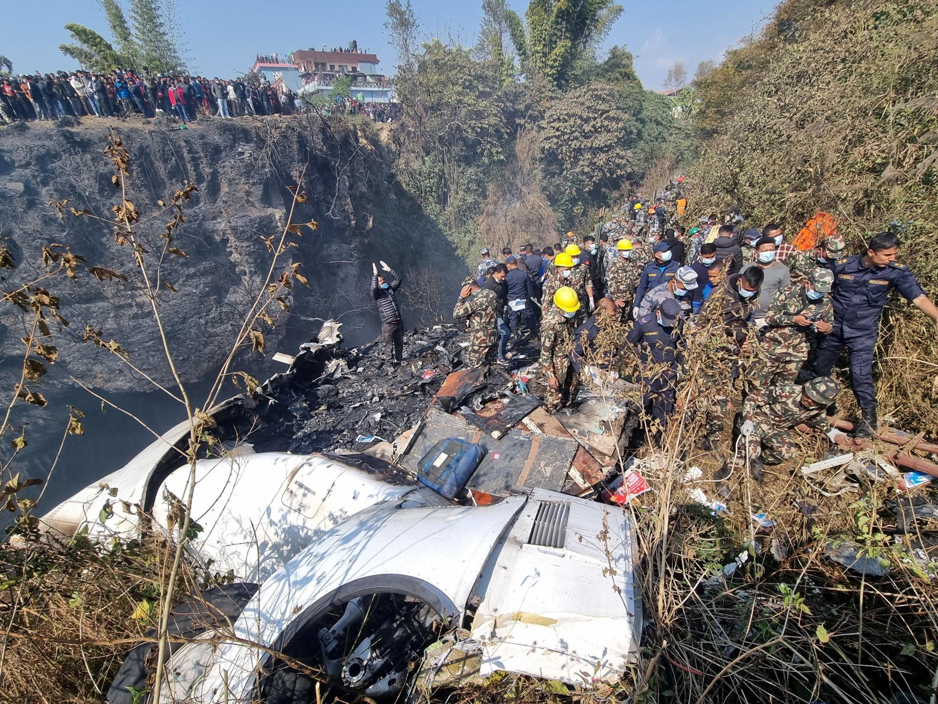 Sem esperança de sobreviventes, Nepal lamenta as vítimas da queda do avião em Pokhara